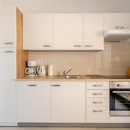 פורץ Apartments Maras מראה חיצוני תמונה