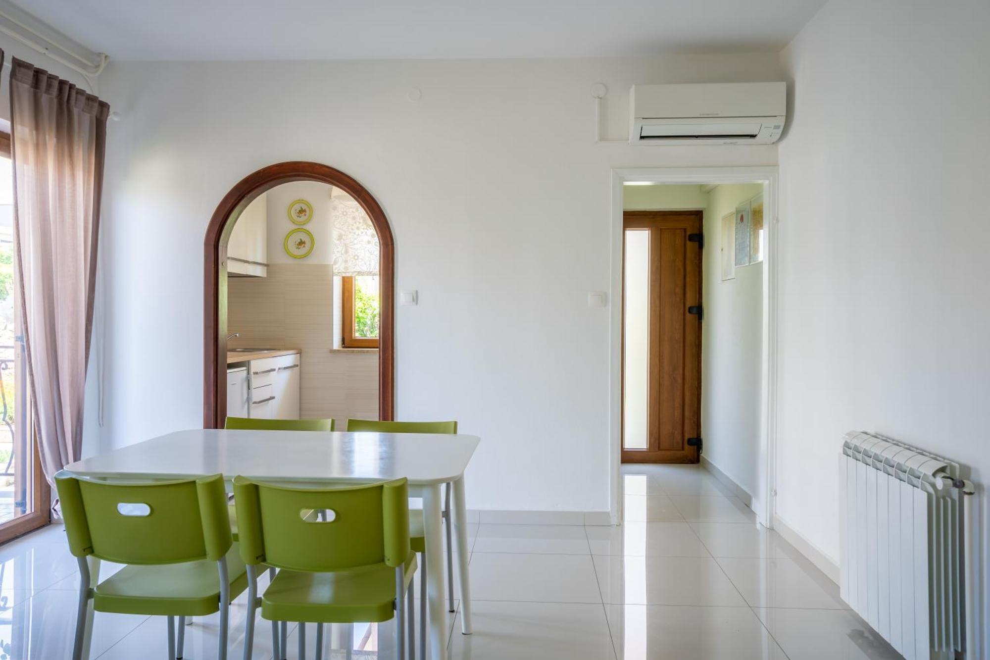 פורץ Apartments Maras מראה חיצוני תמונה